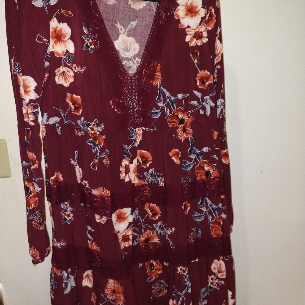 Floral long V-neck